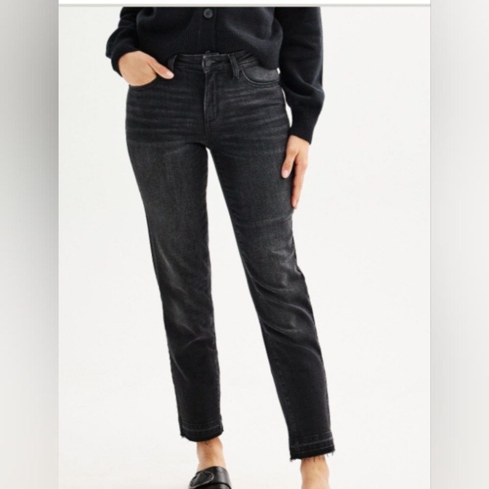 Stylish Black Jeans